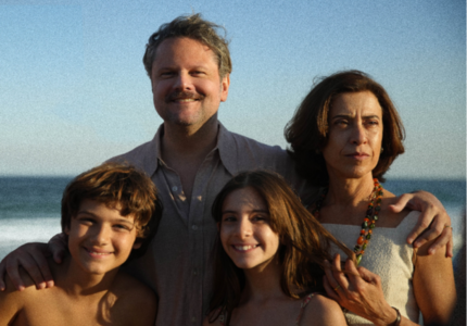 Filme brasileiro "Ainda Estou Aqui", que retrata história do período da Ditadura, concorre ao Globo de Ouro 2024 sem-titulo-626x450 (1)