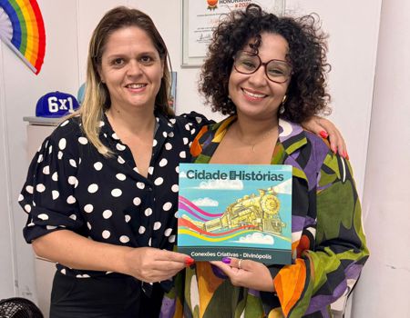 Divinópolis: vereadora Kell Silva (PV) propõe criação do "Dia Cidade das Histórias" em homenagem aos contadores de história CONTADORA DE HISTÓRIA 2