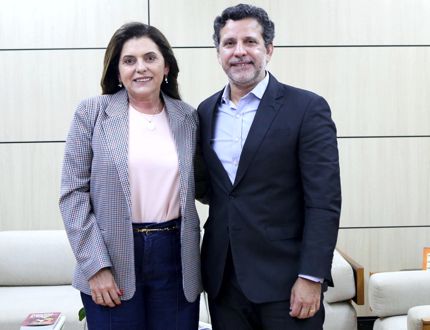 Gleide Andrade reforça compromisso com Hospital Universitário em Divinópolis e destaca avanços para a saúde e educação no Centro-Oeste de Minas Gleide Andrade 2