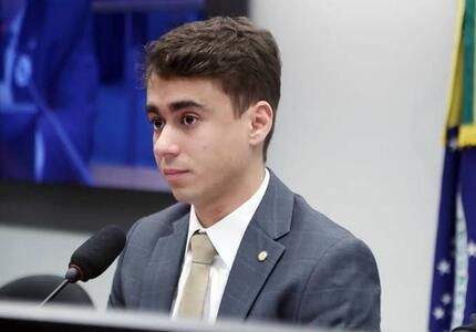 Deputado do PL propõe mudança na Constituição para permitir que Nikolas Ferreira possa ser candidato à presidente da República em 2026