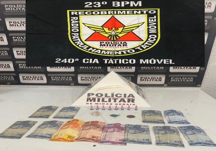 Homem, que estava cumprindo prisão domiciliar, é encontrado com drogas e preso por tráfico em Divinópolis IMG_8139