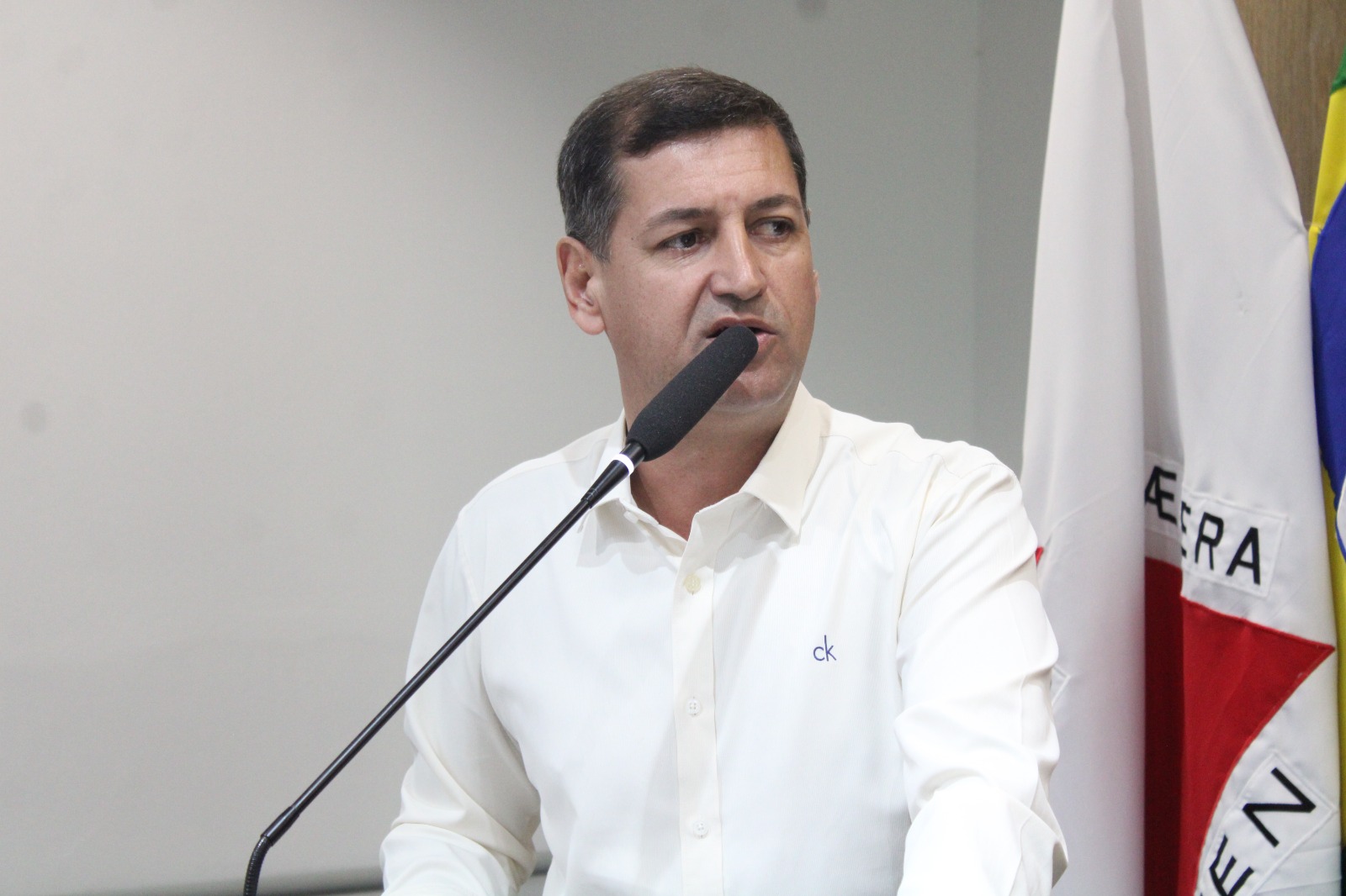 Divinópolis: Justiça determina liminarmente que “Digital Influencer”, Arthur Saturnino, apague fala fake contra o vereador Rodyson do Zé Milton (PV)
