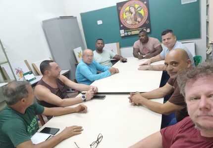 “Cajuru Folia 2025” é tratado com representantes dos blocos e escola de samba WhatsApp Image 2025-01-14 at 14.49.28 (2)