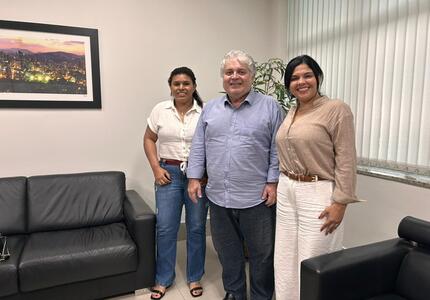 Presidente da FIEMG Regional Centro-Oeste recebe secretária de desenvolvimento de Carmo da Mata WhatsApp Image 2025-01-16 at 15.00.21 (1)