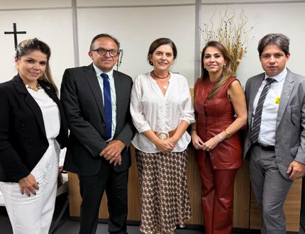 Gleide Andrade, Secretária Nacional do Partido dos Trabalhadores, recebe representantes do CSSJD Gleide andrade