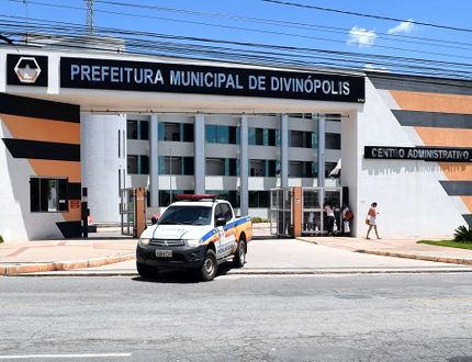 Conflitos de interesses: Indicios de supostas irregularidades em contrato milionário (R$ 10 mihões) com empresa de vigia em Divinópolis, envolvendo servidora