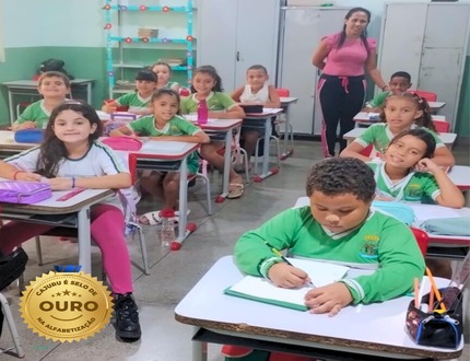 Selo Ouro Nacional chega a Divinópolis e Carmo do Cajuru: Uma vitória para a educação local WhatsApp Image 2025-02-10 at 13.36.40 (1)