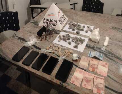 Operação "Pré-Carnaval Seguro 2025": Polícia Militar desmantela tráfico de drogas em Itapecerica WhatsApp Image 2025-02-28 at 11.28.25 (1)