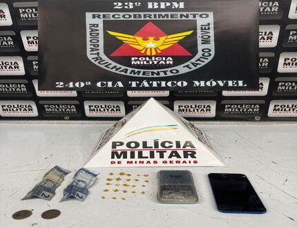 Polícia desmantela ponto de tráfico: Homem é preso com crack em Divinópolis trafico 2 - divinews (1)