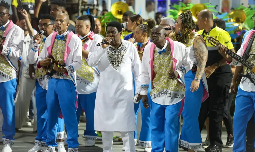 Na despedida de Neguinho, Beija-Flor brilha e conquista o título do Carnaval do Rio 2025 Beija flor