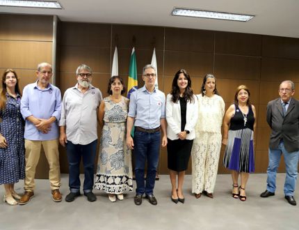 Família de Mila Corrêa comemora sua ascensão na administração pública; empossada como secretária de Desenvolvimento Econômico de Minas Familia de Mila Bastista Leite - 2
