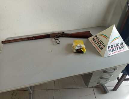 Drogas e armas são apreendidas em casa abandonada usada para o tráfico em Formiga WhatsApp Image 2025-03-10 at 11.48.32 (1)