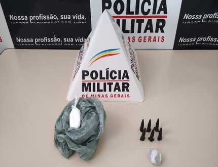 Polícia Militar apreende drogas durante operação em Santo Antônio do Monte WhatsApp Image 2025-03-13 at 14.23.47 (1)