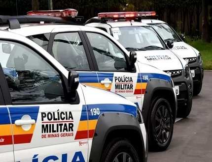 Polícia Militar prende suspeito de tráfico de drogas e violência doméstica em Martinho Campos WhatsApp Image 2025-03-21 at 09.45.24 (1)