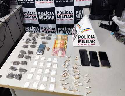 Pai e filho são presos por tráfico de drogas durante operação policial em Divinópolis WhatsApp Image 2025-03-28 at 14.30.13 (1)