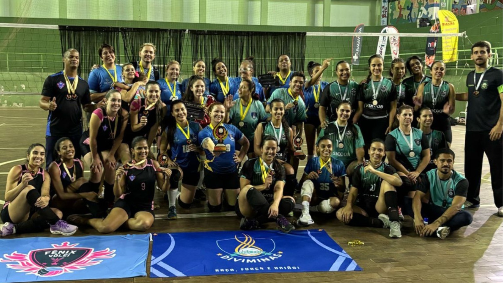 Diviminas é campeã da 1ª Copa Fênix em Cajuru; evento movimenta o vôlei local