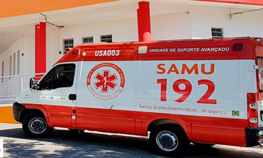 Adolescente e menina recebem atendimento do SAMU após agressão em escola pedestre-atropelado-divinopolis