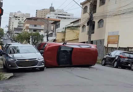 Esquina da morte no Centro de Divinópolis registra mais um acidente