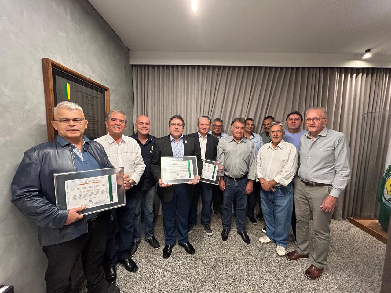 Acom recebe ‘Moção de Aplausos’ na Câmara de Nova Serrana em homenagem aos serviços prestados à população