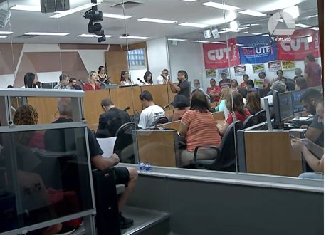 Professores lotam ALMG, denunciam calote de Zema e cobram cumprimento do piso salarial nacional