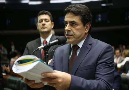 Senado aprova projeto de conscientização sobre doenças intestinais, proposta pelo deputado Domingos Sávio