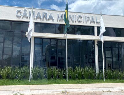 Pequi/MG na mira da Justiça: ação popular denuncia contratação jurídica suspeita na Câmara Municipal