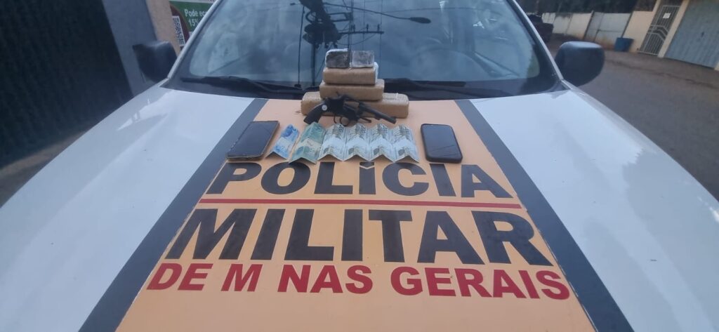 Polícia Militar prende jovem por tráfico de drogas e porte ilegal de arma em Martinho Campos WhatsApp Image 2025-04-03 at 20.28.29