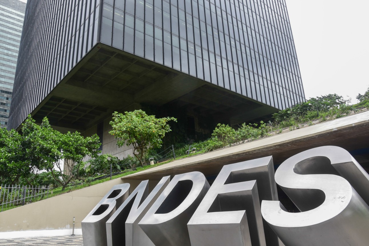 Scitech recebe R$ 20 milhões do BNDES para ampliar fornecimento de stents e cateteres ao SUS