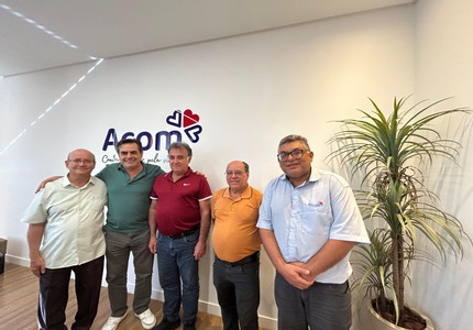 Deputado Domingos Sávio anuncia verba para aparelho de colonoscopia em visita à Acom Divinópolis 1000325566