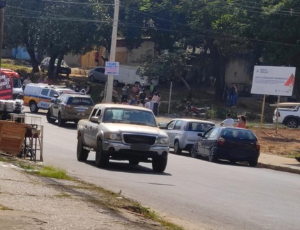 Homem é baleado e assassinado com 20 tiros, no bairro Nossa Senhora das Graças, em Divinópolis 1000346359