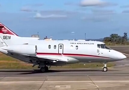 Aeroporto de Divinópolis passa por inspeção da Força Aérea Brasileira (FAB), para possível ampliação de voos comerciais Avião da FAB no Aeroporto de Divinópolis - capa site (1)