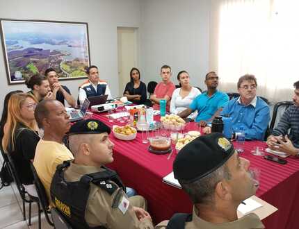 Carmo do Cajuru alinha forças para agir em emergências Carmo do Cajuru alinha forças para agir em emergências.(FOTO: Divulgação/PMCC)