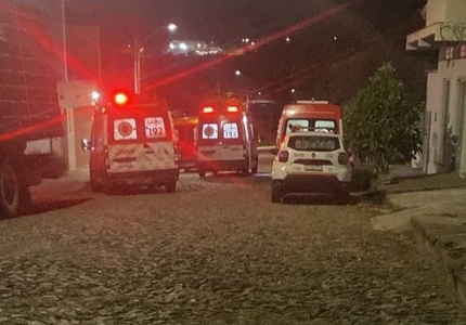 Tragédia: Idoso cai da escada em casa e morre, no bairro Santa Tereza, em Divinópolis ambulâncias do samu no bairro santa tereza em divinópolis