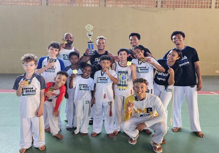 Divinopolitanos brilham no campeonato de capoeira em Pimenta e garantem título inédito por equipe
