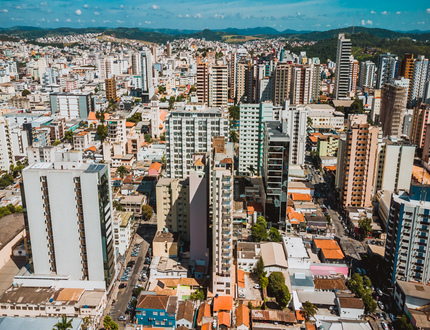 Divinópolis: Veja quais são os feriados em que o comercio de alimentos irá abrir, no restante de 2025