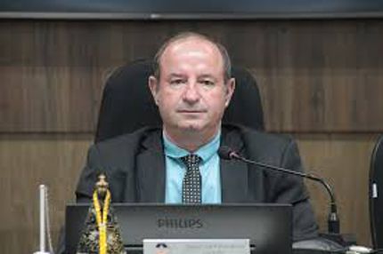 Assessoria do presidente da Câmara de Divinópolis informa que Israel da Farmácia foi vítima de infarto irael 2