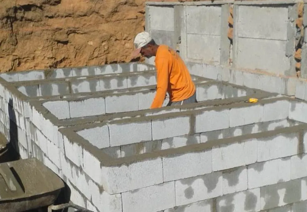 Aditivos polêmicos: contrato de construção jazigos em Divinópolis tem reajuste de 25% e levanta suspeita de estratégia para inflar valores
