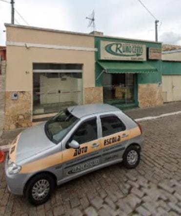 Calote, tentativa de golpe e indignação: autoescola de Itapecerica fecha as portas e deixa alunos a ver navios Auto Escola Rumo Certo