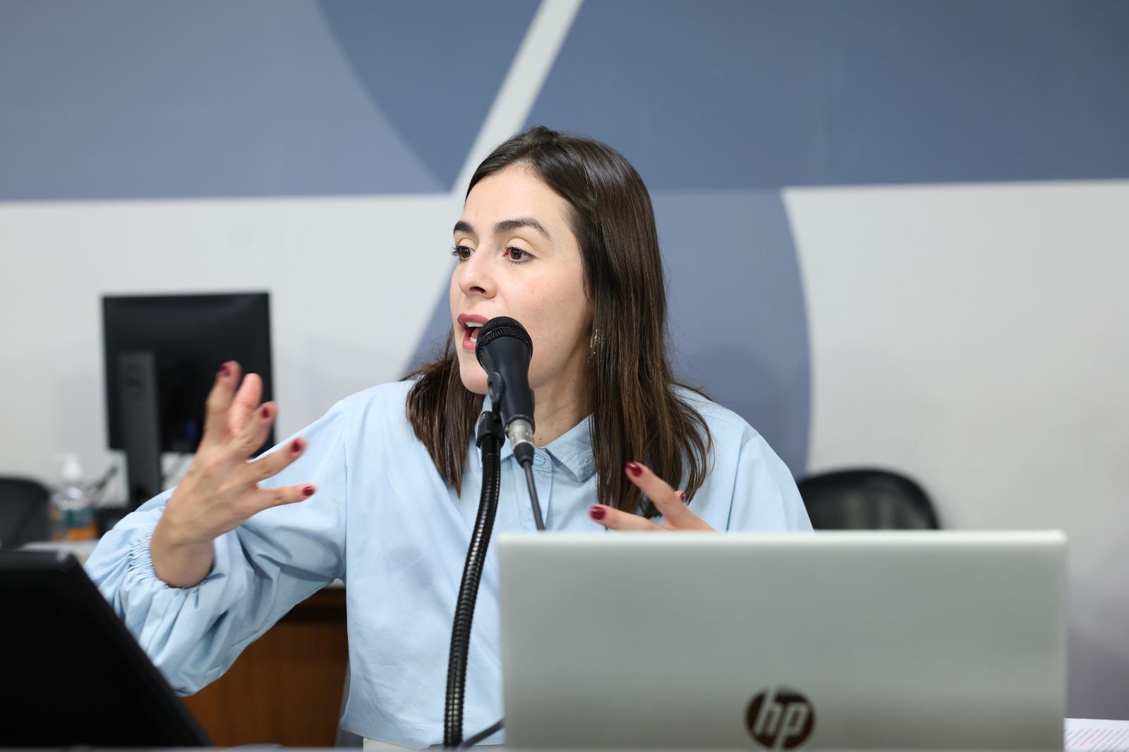 Deputada Lohanna França lidera Projeto de Lei para proteger consumidores de cobranças automáticas em serviços digitais