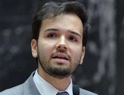 Tadeu Leite, presidente da ALMG, entra oficialmente na corrida ao Governo de Minas com aval do seu partido, o MDB