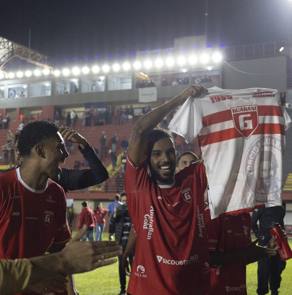 Vitória na raça! Guarani supera o Ipatinga, espanta risco de queda e mantém sonho de acesso Vitória na raça! Guarani supera o Ipatinga, espanta risco de queda e mantém sonho de acesso