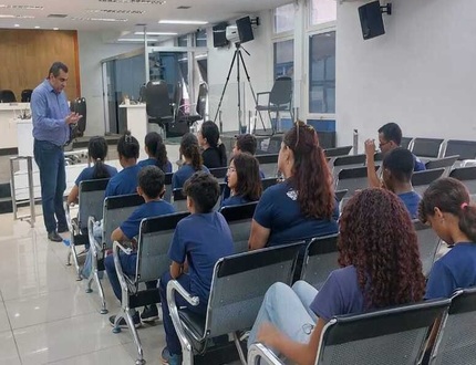 Câmara de Divinópolis promove educação cidadã com ações voltadas a todas as idades