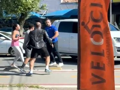 Vídeo – Fúria no trânsito: agressão covarde escancara riscos da “justiça” com as próprias mãos; pedido de desculpas não afasta violência