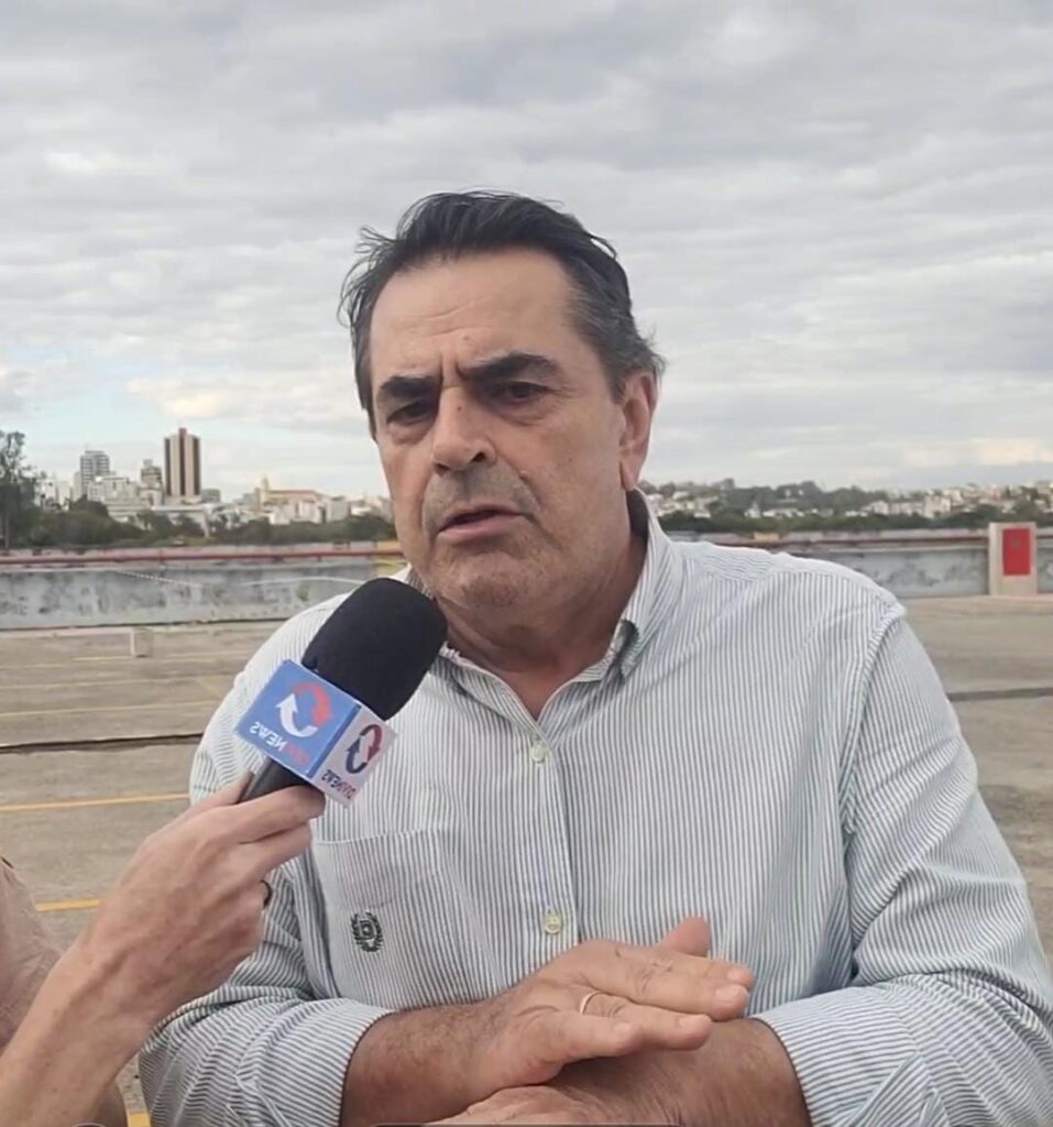 "Cutucou a onça com vara curta", diz Domingos Savio ao culpar Lula taxação de Trump contra o Brasil Cutucou a onça com vara curta, diz Domingos Savio ao culpar Lula taxação de Trump contra o Brasil