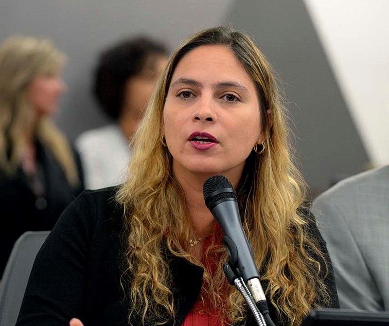 Comissão de educação acusa Zema de ato arbitrário com Escolas Cívico-Militares Deputada Beatriz Cerqueira denuncia atraso na nomeação de aprovados na educação