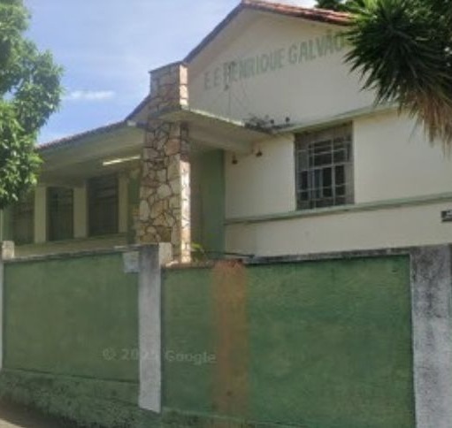 Estudante é picada por escorpião em escola de Divinópolis e aulas são suspensas Estudante é picada por escorpião em escola de Divinópolis e aulas são suspensas