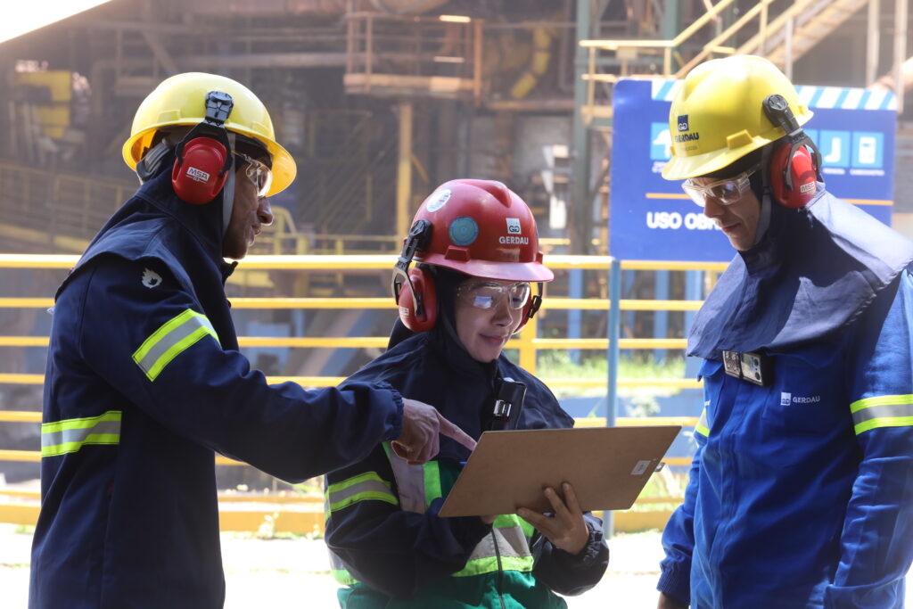 Gerdau oferece curso gratuito em Divinópolis e abre caminho para vagas na indústria do aço Gerdau oferece curso gratuito em Divinópolis e abre caminho para vagas na indústria do aço