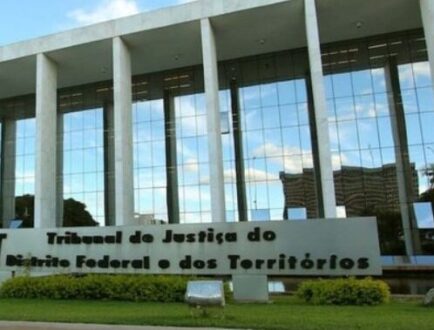 Secretário de economia do DF é condenado por corrupção e lavagem de dinheiro