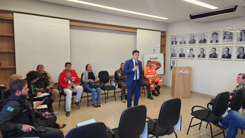 Divinópolis: Reunião da ACASP expõe colapso urbano com moradores de rua e caos no trânsito Imagem do WhatsApp de 2025-07-09 à(s) 17.06.30_2b662fbc