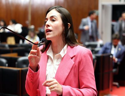 Após pressão de Lohanna, Cultura recua e relança edital do Restaura Minas com critérios mais técnicos Lohanna França 2